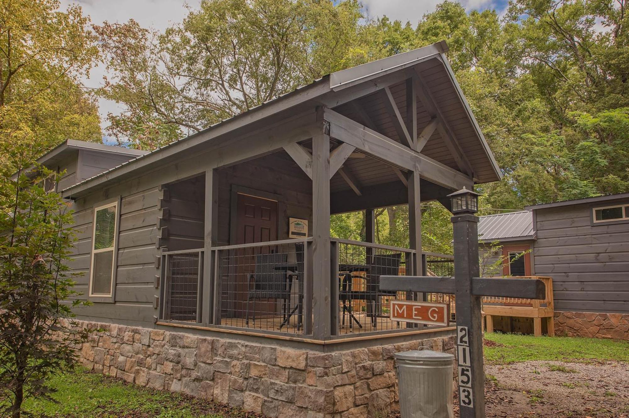 Meg Cabin Tiny Rustic Comfort On Lookout Mtn تشاتانوغا المظهر الخارجي الصورة