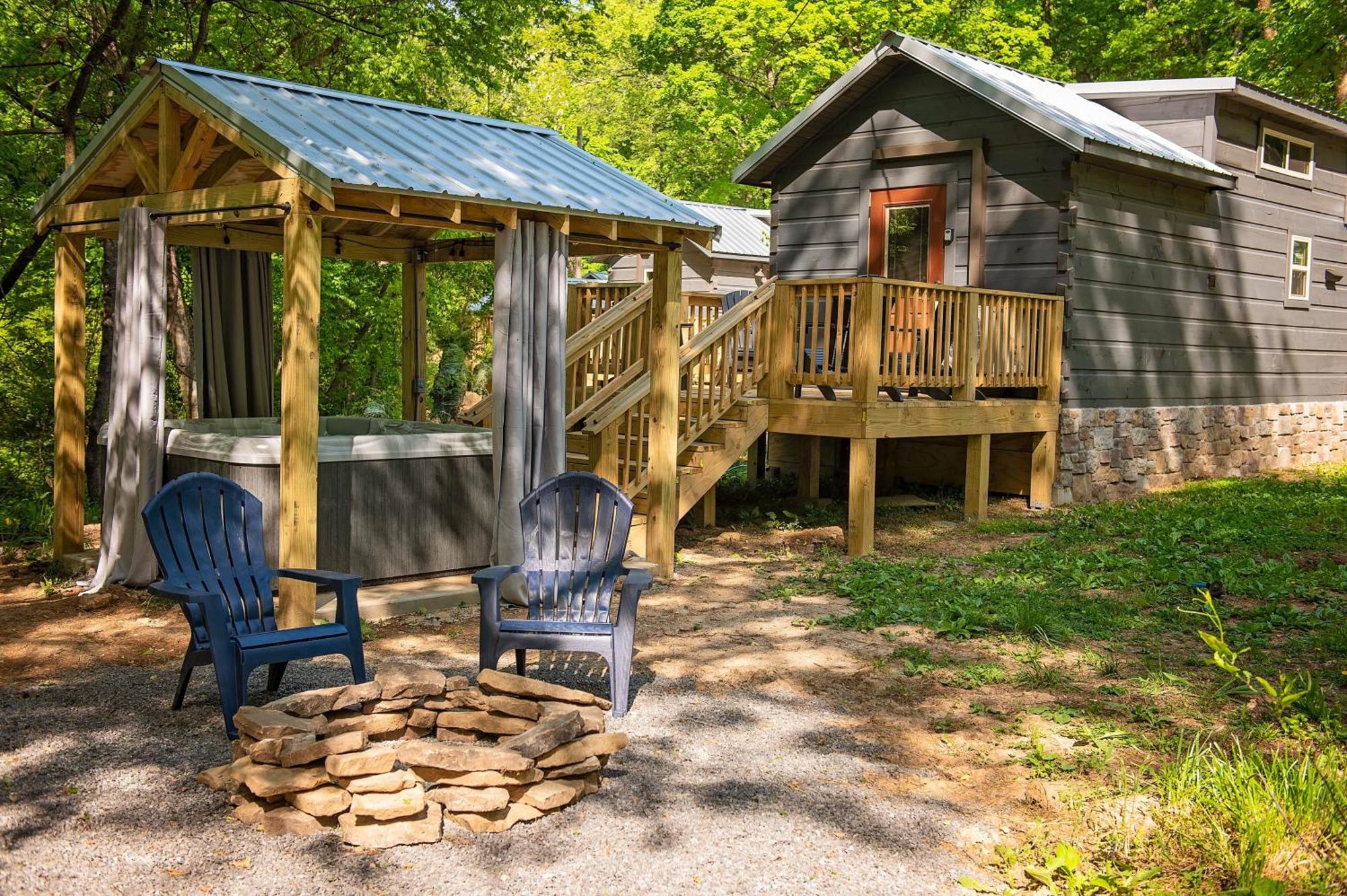 Meg Cabin Tiny Rustic Comfort On Lookout Mtn تشاتانوغا المظهر الخارجي الصورة
