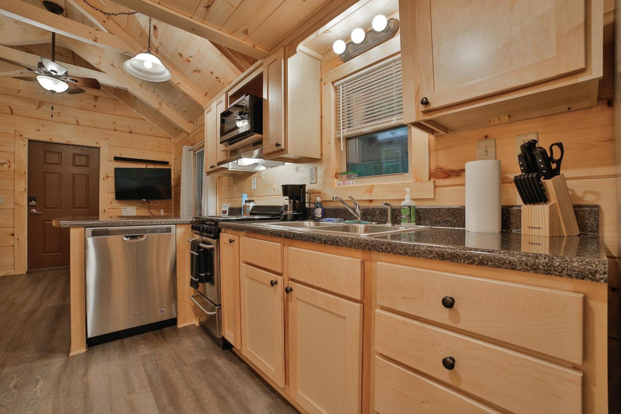 Meg Cabin Tiny Rustic Comfort On Lookout Mtn تشاتانوغا المظهر الخارجي الصورة