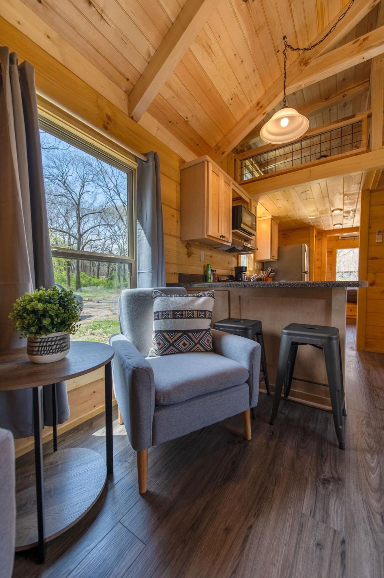 Meg Cabin Tiny Rustic Comfort On Lookout Mtn تشاتانوغا المظهر الخارجي الصورة