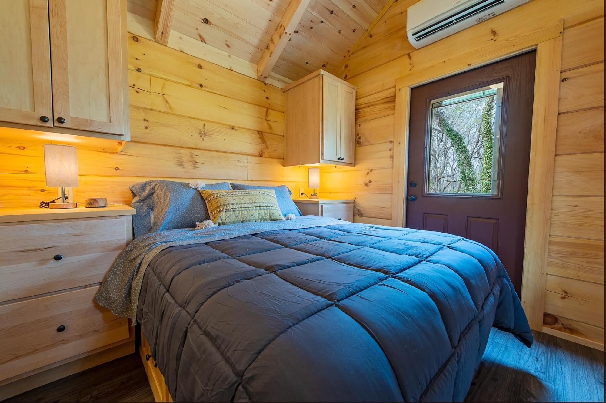 Meg Cabin Tiny Rustic Comfort On Lookout Mtn تشاتانوغا المظهر الخارجي الصورة
